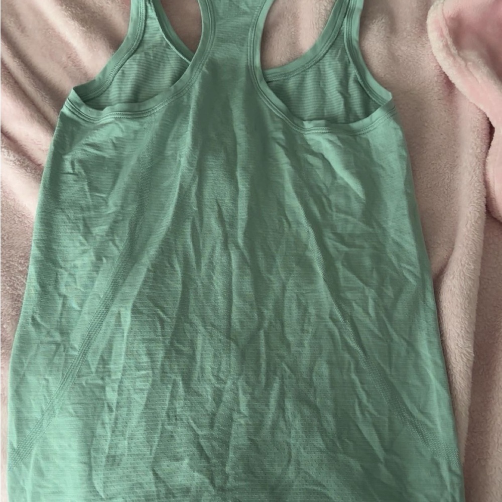 Lululemon Athletica Green Sleeveless Tank Top
